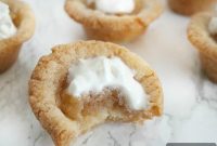 Mini Apple Pie Sugar Cookie Cups