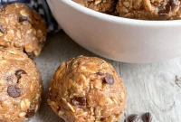 No-Bake Chocolate Peanut Butter Protein Balls Recipe