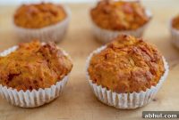 2-Ingredient Pumpkin Spice Muffins — Quick Fall Treat