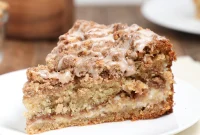 Moist Walnut Coffee Cake Recipe with Rich Flavor