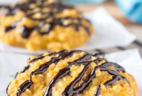 Soft Pumpkin Oatmeal Cookies with Warm Spices
