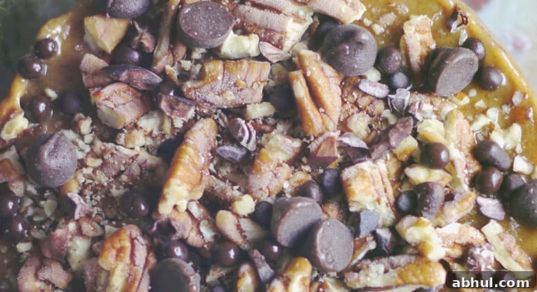 Raw Caramel Pecan Cheesecake (Free From: Gluten & Grains, Dairy, Refined Sugar)