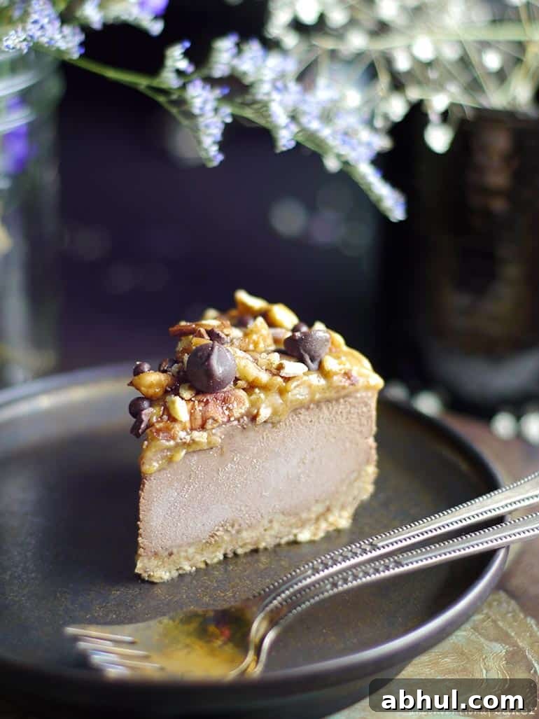 Raw Caramel Pecan Cheesecake (Free From: Gluten & Grains, Dairy, Refined Sugar)