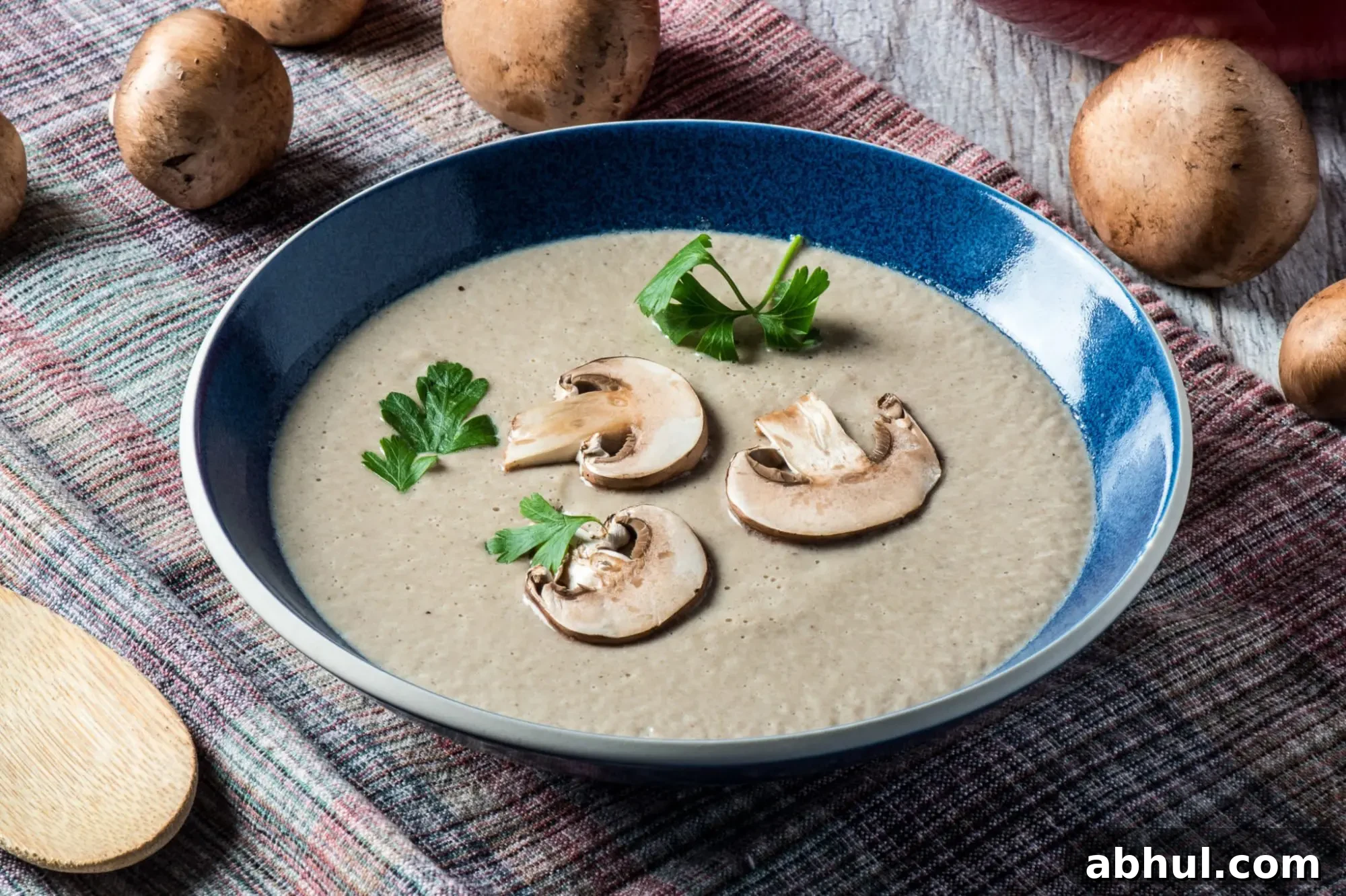 Creamy Mushroom Soup thumbnail