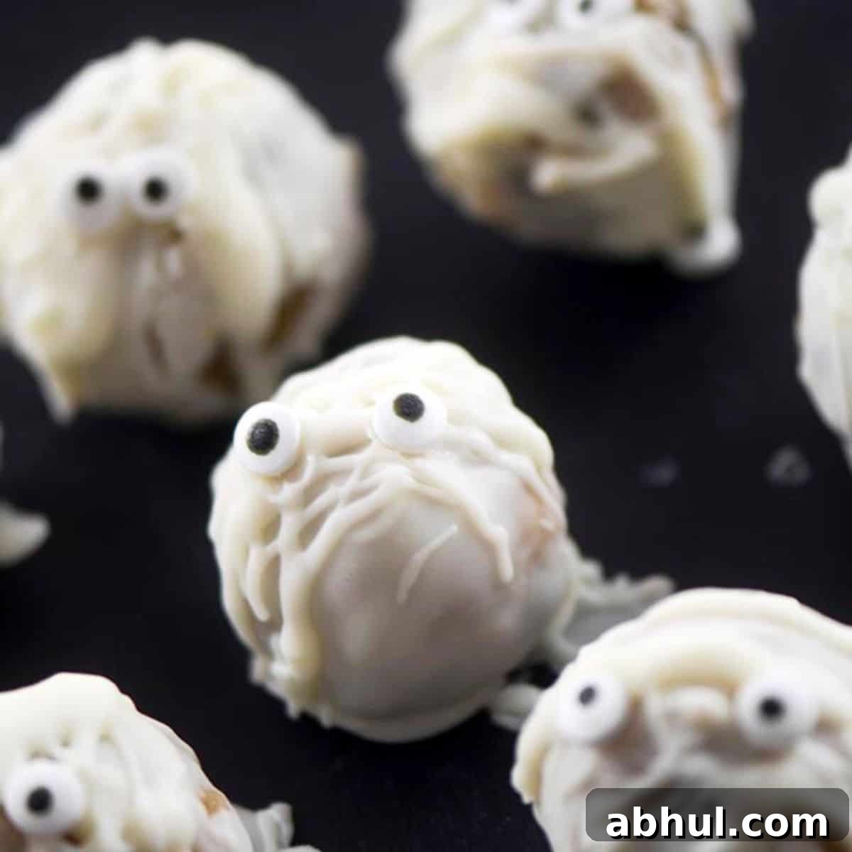 Cookie Dough Mummy Truffles - an easy 3 ingredient recipe that will take you no time to make on Halloween!
