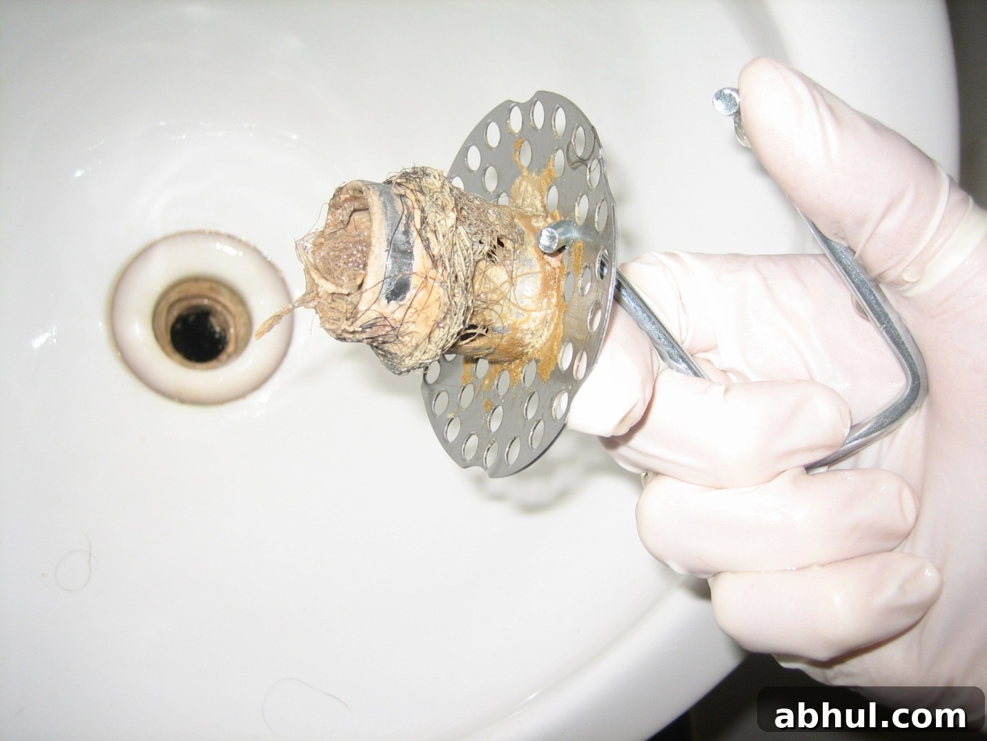 Here are 3 Signs That You Need Your Drains Cleaned