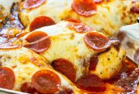 Low-Carb Chicken Pizza Bake: Cheesy Keto-Friendly Recipe