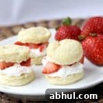mini strawberry shortcakes