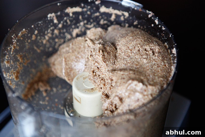 How-to: Make Homemade Creamy Almond Butter