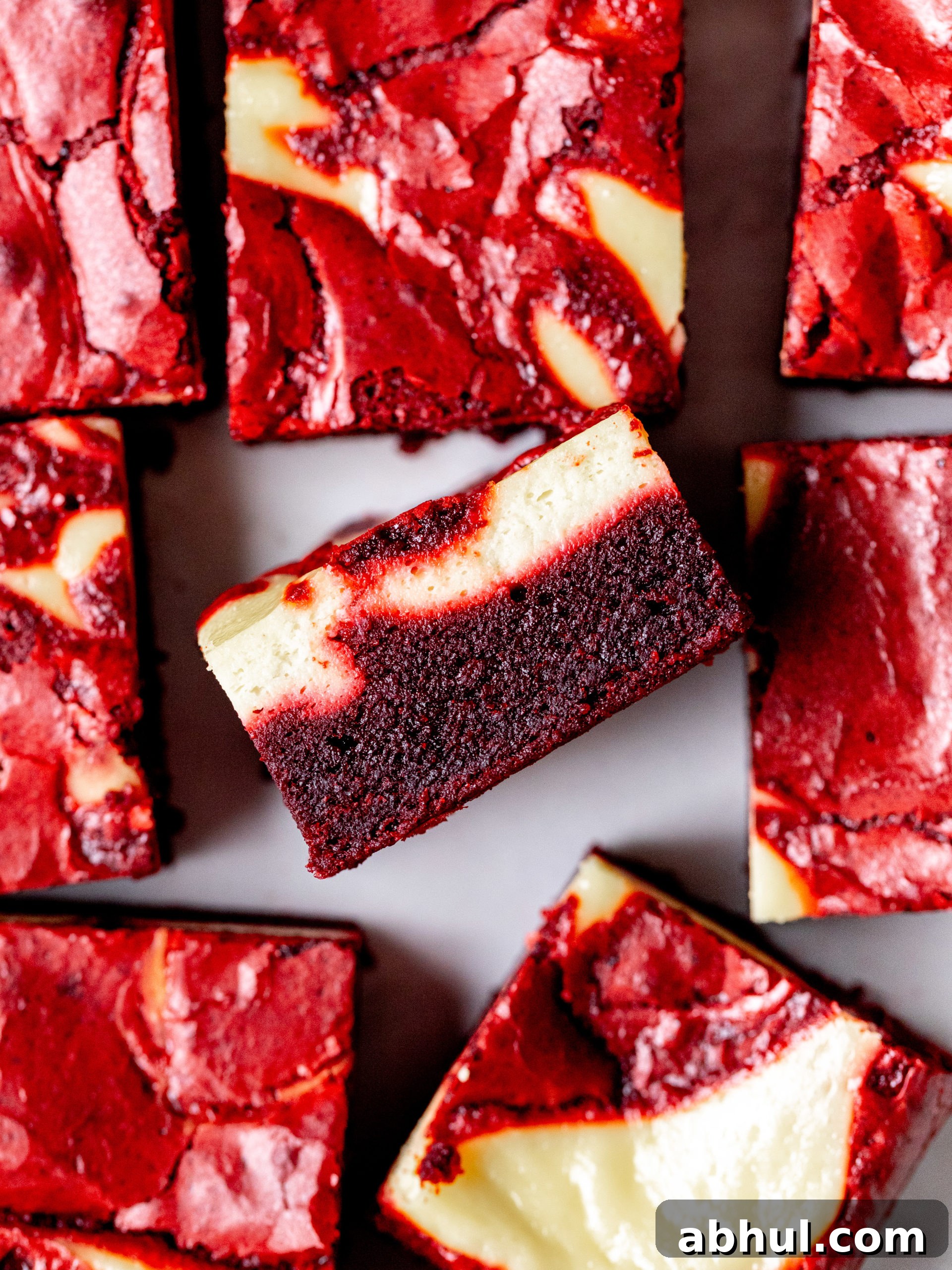 Cheesecake swirl in brownies