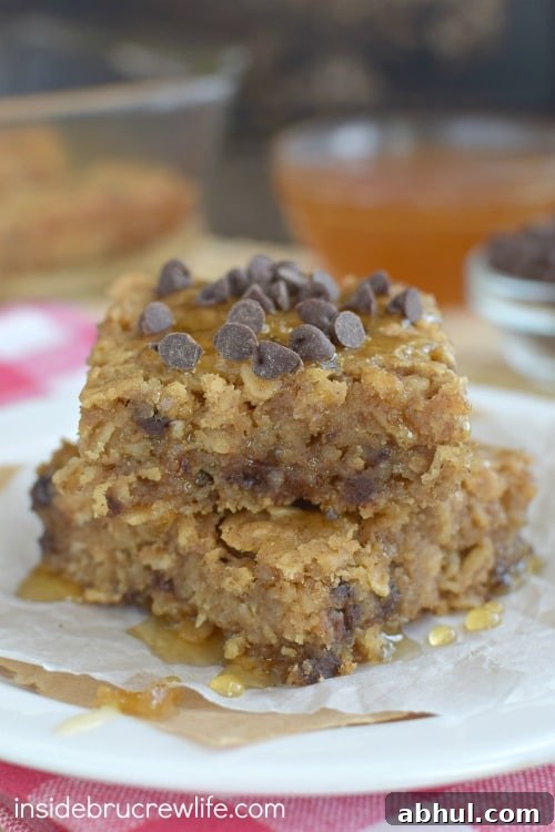 Peanut Butter Chocolate Chip Baked Oatmeal 