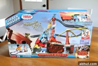 Thomas & Friends TrackMaster Shipwreck Rails Set and Movie Review