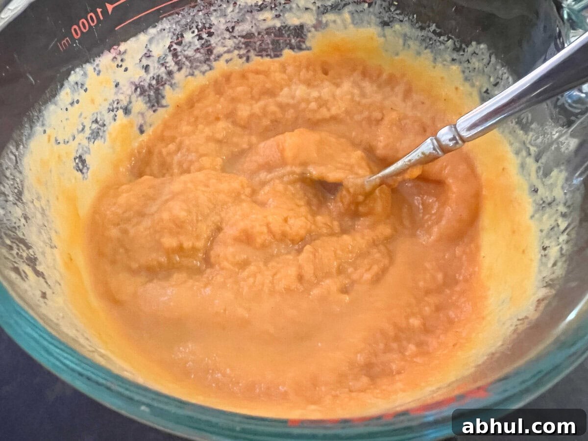 Mixture of the wet ingredients.