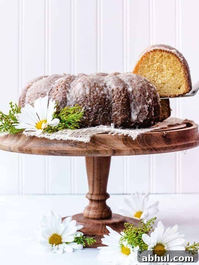 Sliced butter cake with glaze