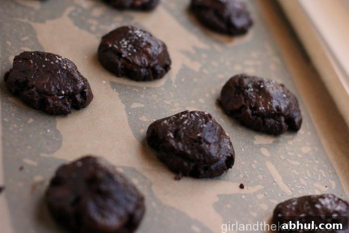 Salted Caramel and Nutella Stuffed Fudgy Cookies-007