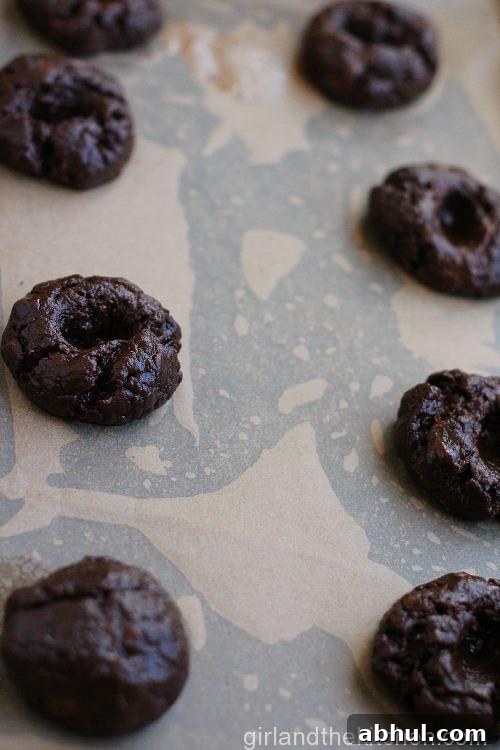 Salted Caramel and Nutella Stuffed Fudgy Cookies-007