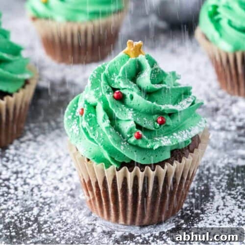 Christmas Tree Cupcakes featured image