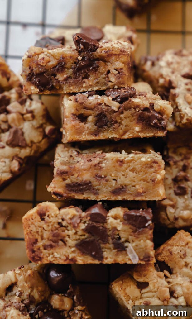 plated blondies closeup