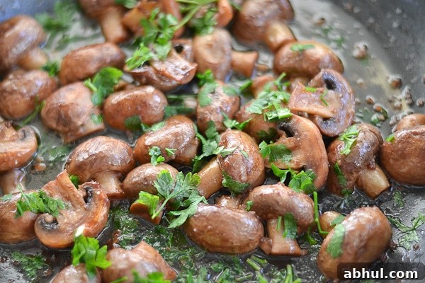 Sauteed Mushrooms with Red Wine and Garlic