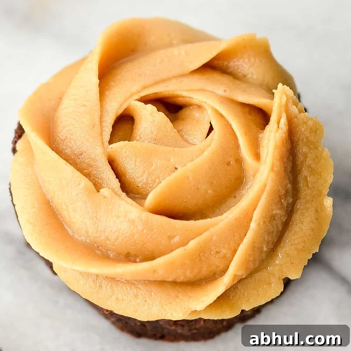 a vegan peanut butter frosting rose 