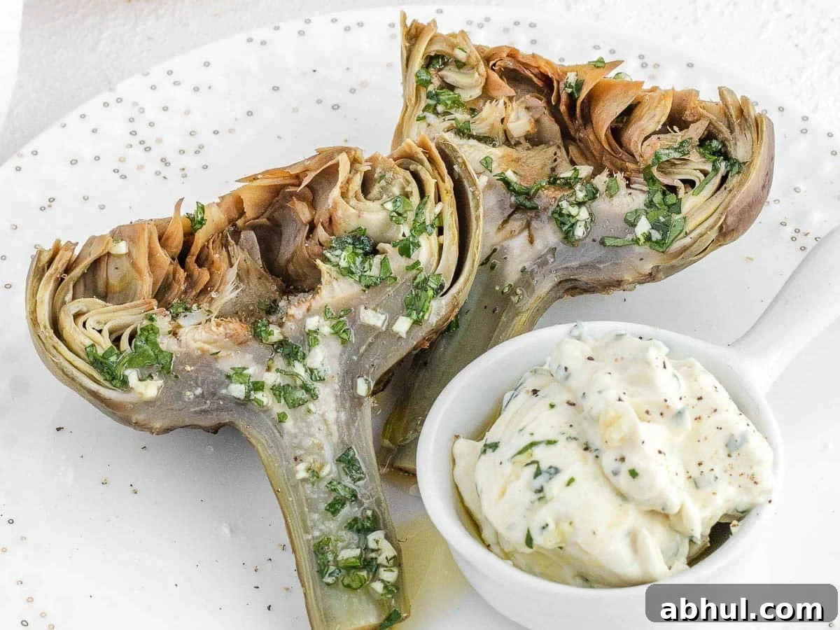 Steamed artichokes with mayo