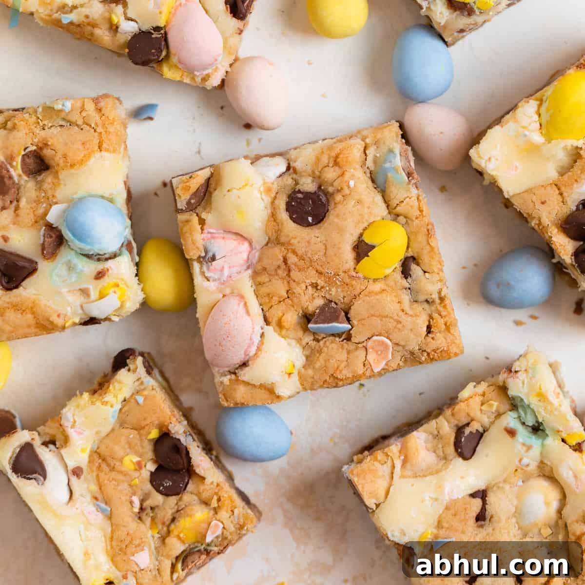 Mini Egg Cheesecake Cookie Bars